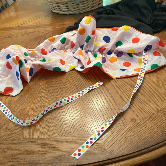 Clown costume size up to 3X can stuff pillows for an awesome look! - Picture 9 of 14